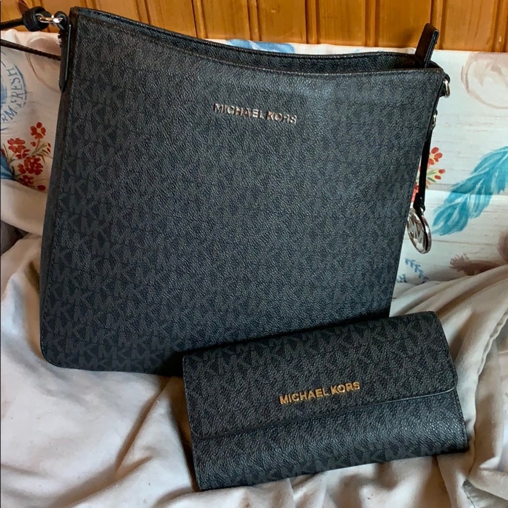 Michael Kors large logo messenger bag & wallet!